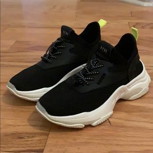 Steve Madden tennis shoes